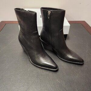 Dolce Vita Vikram Black Leather Bootie Size 6